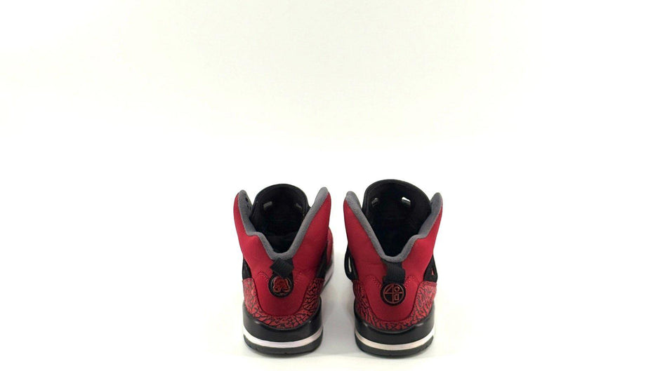 Jordan Spizike GS 'Toro Bravo'