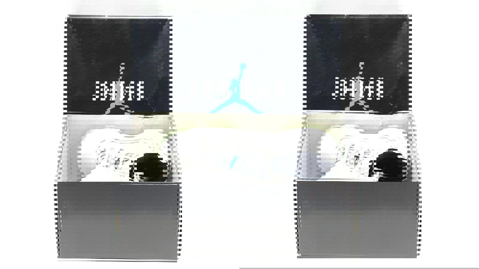 Air Jordan 11 Retro Low GS 'Legend Blue'