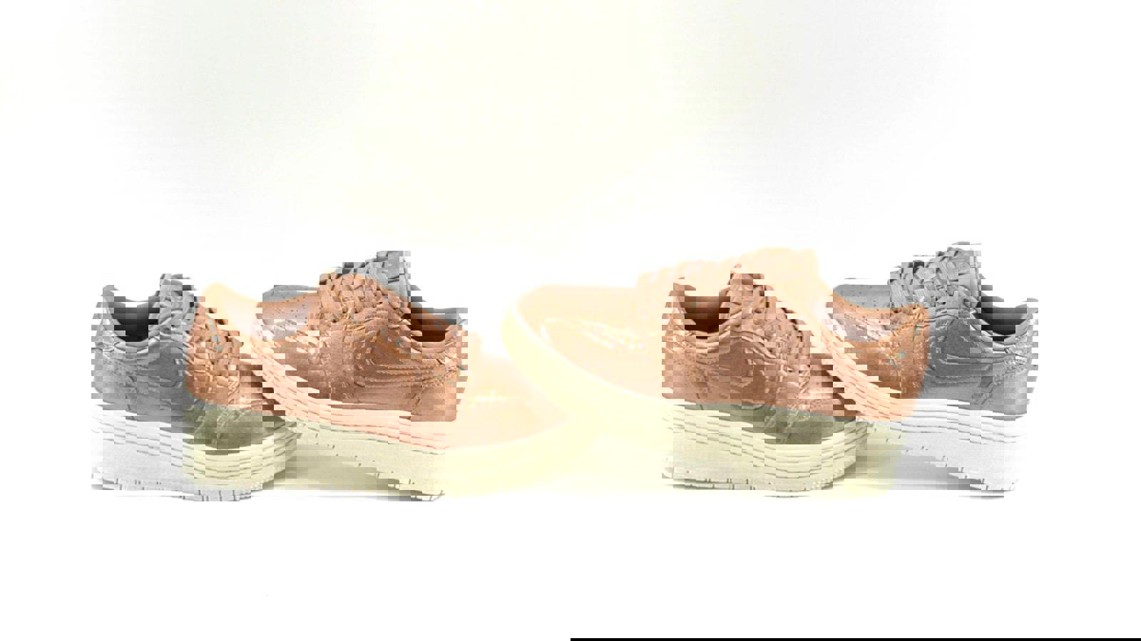 Wmns Air Jordan 1 Lifted 'Metallic Red Bronze