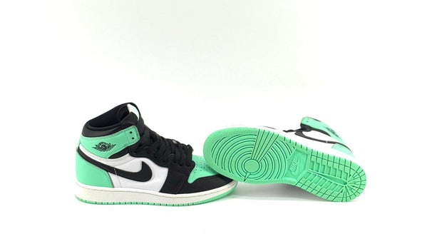 Air Jordan 1 Retro High OG GS 'Green Glow'