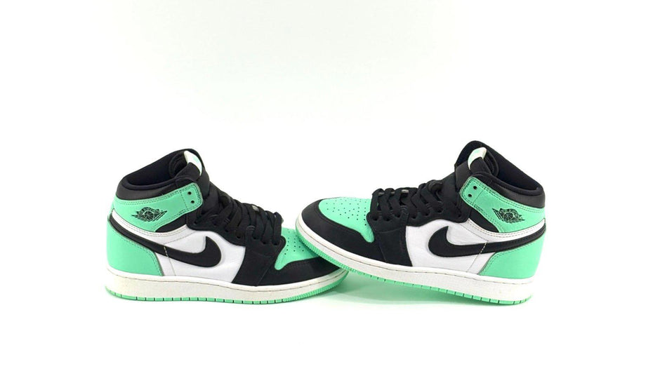 Air Jordan 1 Retro High OG GS 'Green Glow'