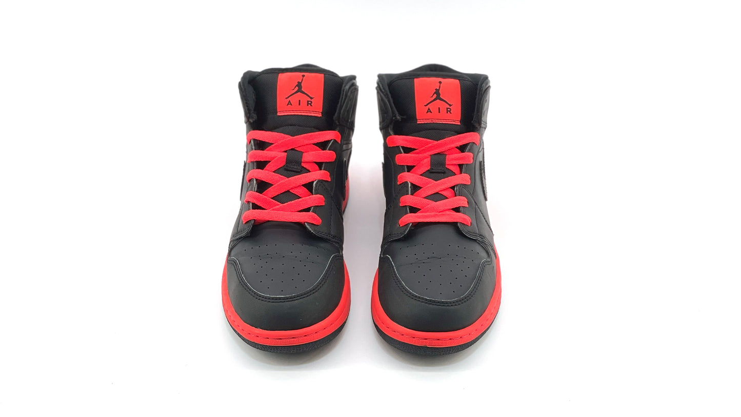 Air Jordan 1 Mid BG 'Black Infrared'