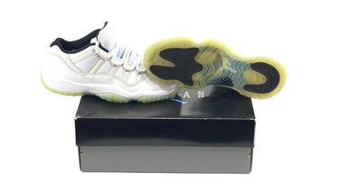 Air Jordan 11 Retro Low GS 'Legend Blue'