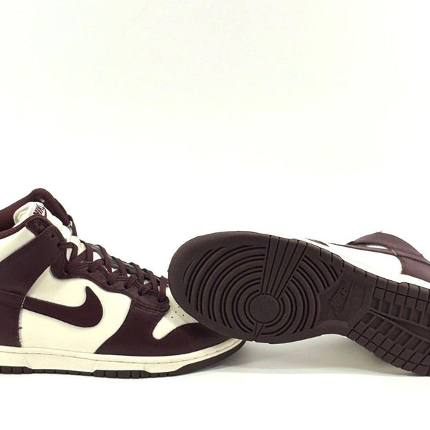 Wmns Dunk High 'Burgundy Crush'